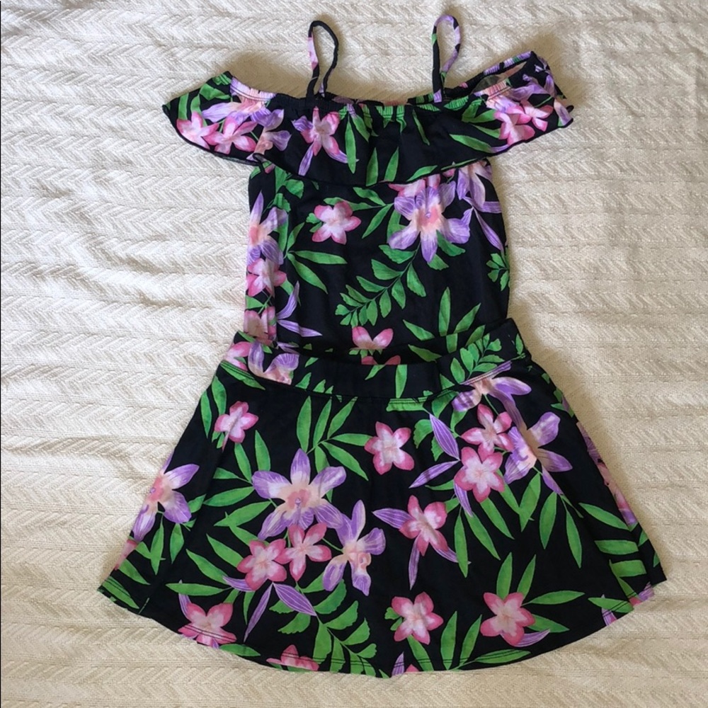 🌸Girls Matching Top & Skirt Size L 10/12 🌸